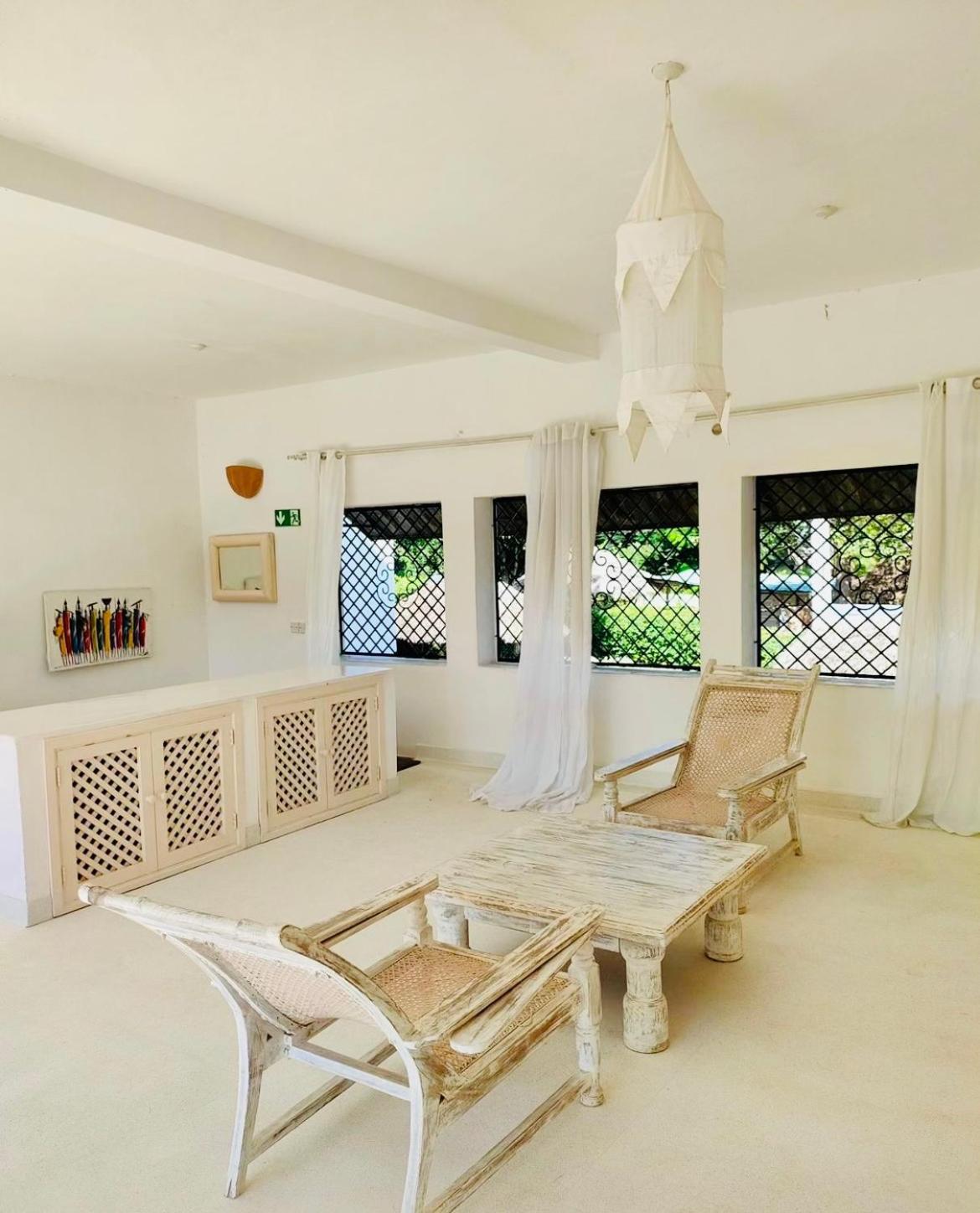 White Nyumba Malindi Apartment ภายนอก รูปภาพ