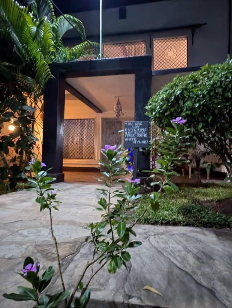 White Nyumba Malindi Apartment ภายนอก รูปภาพ
