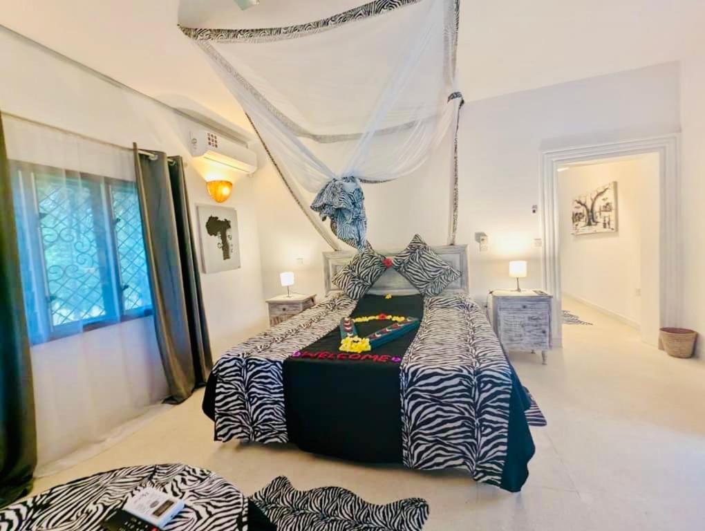 White Nyumba Malindi Apartment ภายนอก รูปภาพ